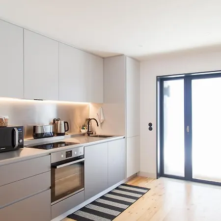 Flh Intendente Elegant Mezzanine With Balcony * Lisboa