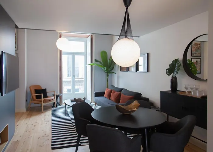 Flh Intendente Elegant Mezzanine With Balcony Lisboa