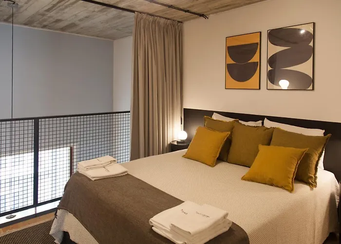Flh Intendente Elegant Mezzanine With Balcony Lisboa