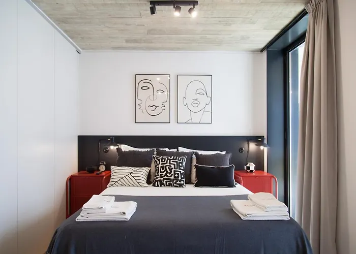 Flh Intendente Elegant Mezzanine With Balcony דירה *
