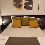Flh Intendente Elegant Mezzanine With Balcony Lisboa